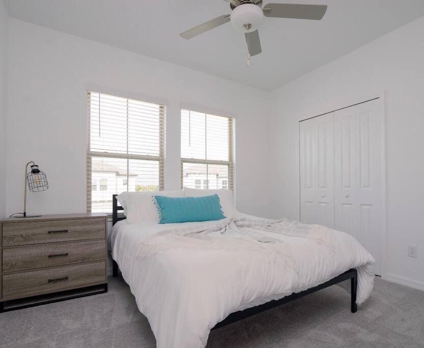 Modern Oasis! 3Br Townhouse In A Lagoon Community Wesley Chapel Kültér fotó